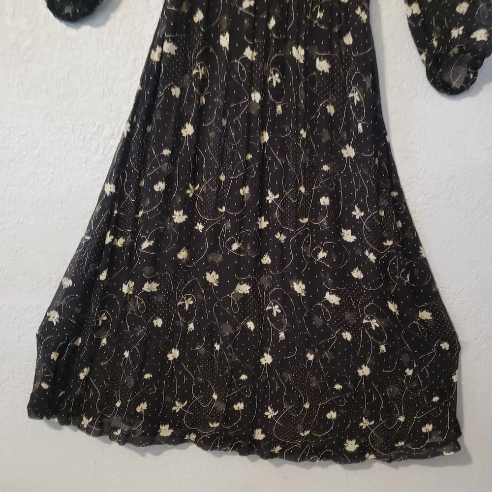 Baum und Pferdgarten Sheer Whimsigoth Floral Midi Dress Smocked Waist Size 10 - Picture 3 of 10